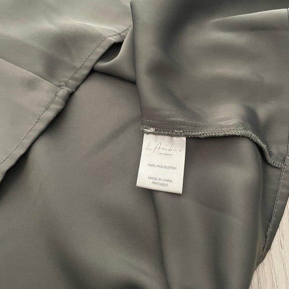 L’Academie Blouse - Picture 11 of 11